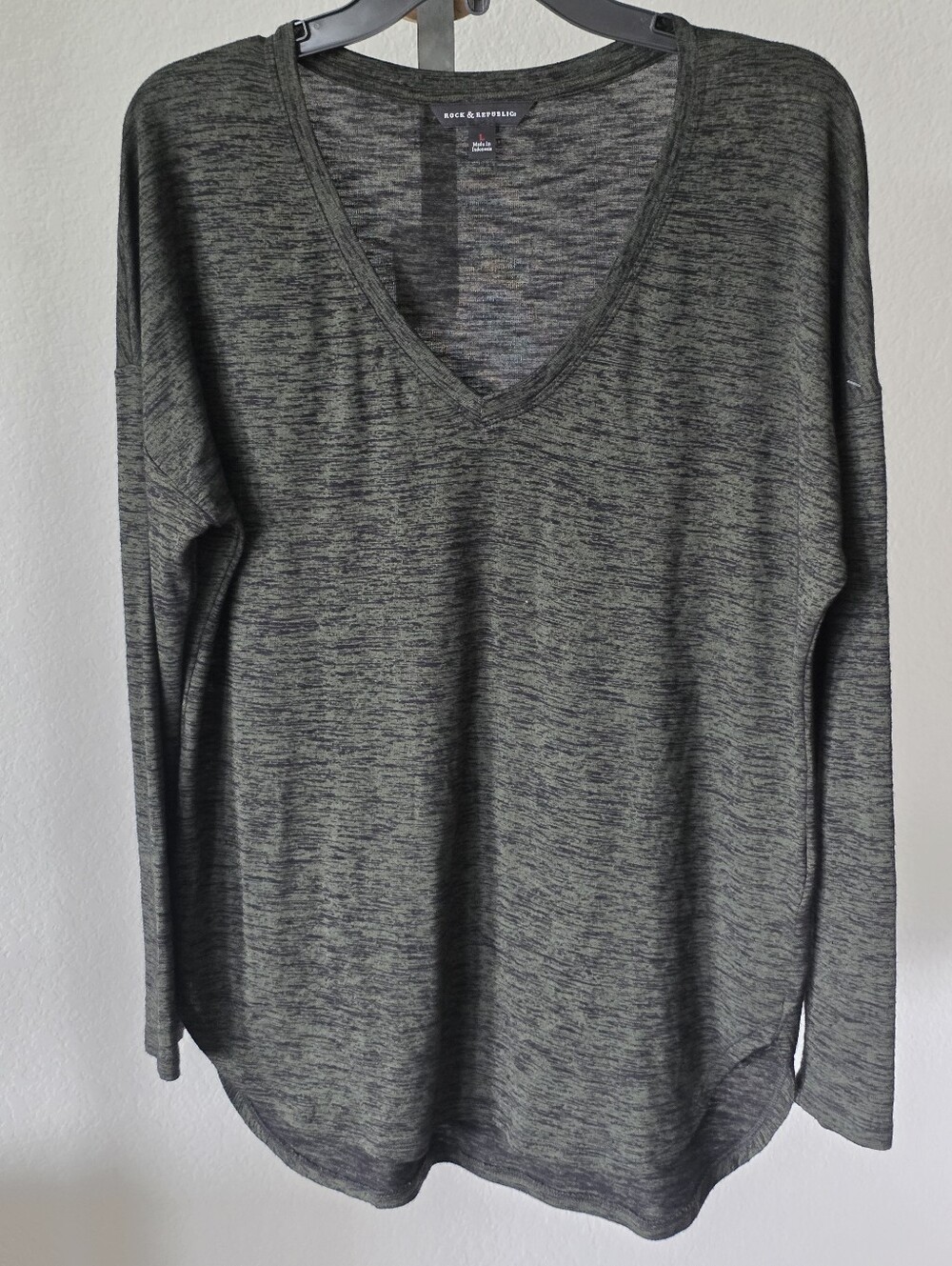 Rock & Republic Gray Marled V-Neck Long Sleeve Tunic Top Large Stretch Knit - Picture 1 of 7